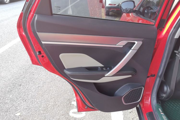 吉利汽车 缤越 2020款 PRO 240T DCT猎手中控内饰7008