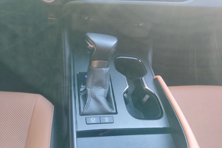 雷克萨斯ES 2022款 200 卓越版中控内饰18