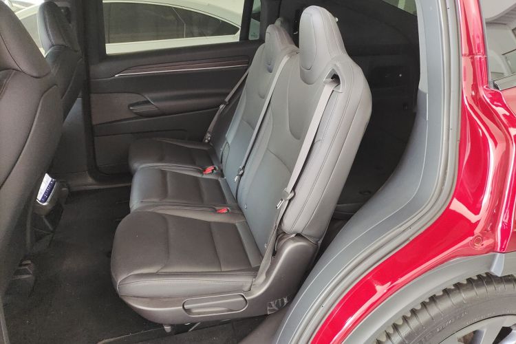 特斯拉 Model X 2023款 双电机全轮驱动版中控内饰7004