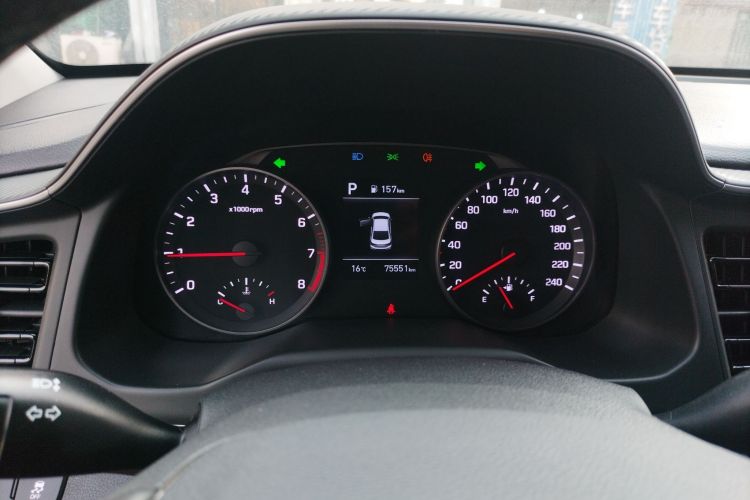 现代 领动 2020款 1.5L CVT智炫·精英型中控内饰14