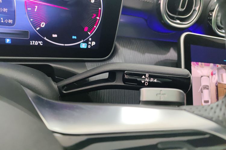 奔驰C级 2024款 C 260 L 运动版中控内饰18