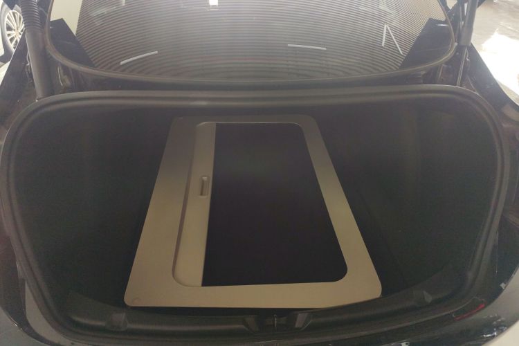 特斯拉 Model 3 2022款 后轮驱动版机舱底盘23