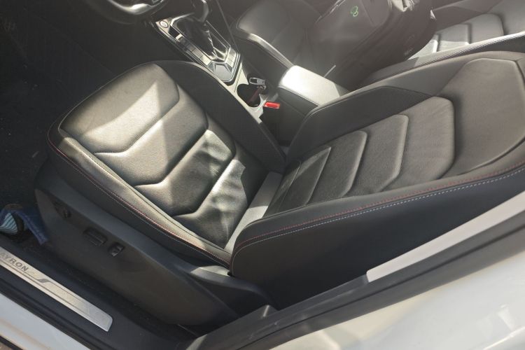 大众 探岳 2019款 330TSI 两驱豪华型 国VI局部细节19