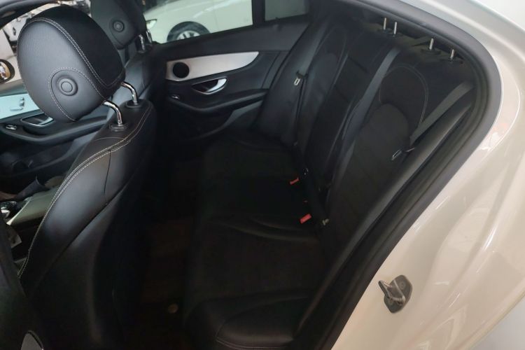 奔驰C级 2017款 C 200 运动版中控内饰7004