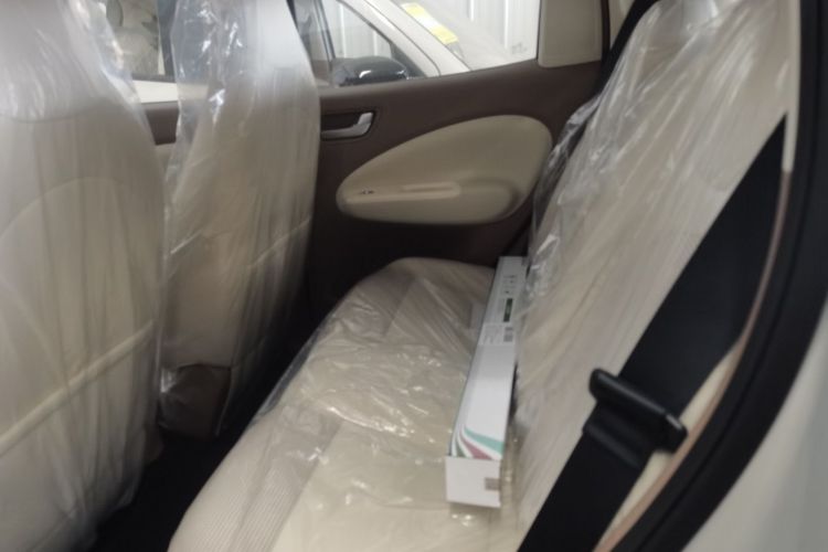 五菱汽车 宏光MINIEV 2025款 四门版 进阶款中控内饰21