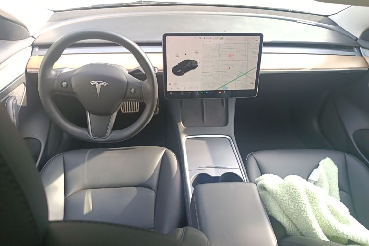 特斯拉 Model 3 2021款 标准续航后驱升级版中控内饰7002