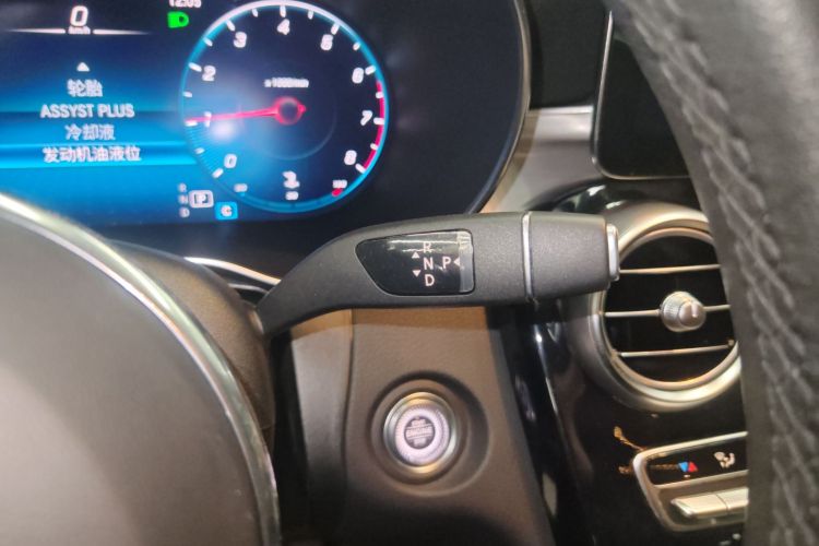 奔驰GLC 2021款 GLC 260 L 4MATIC 动感型中控内饰18