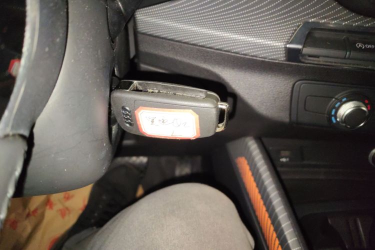 奥迪Q2L 2018款 35 TFSI 上市专享版 国VI中控内饰11