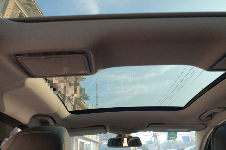 奔驰C级 2015款 C 200 L 运动型中控内饰22