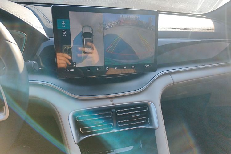 比亚迪 宋PLUS新能源 2021款 EV 尊贵型中控内饰16