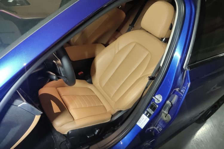 宝马3系 2020款 325Li M运动曜夜套装中控内饰19