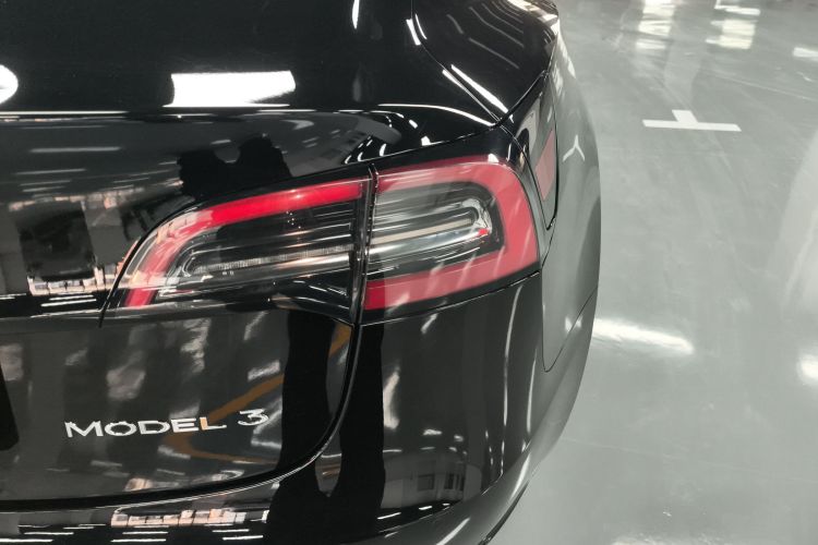 特斯拉 Model 3 2022款 后轮驱动版车身外观6006