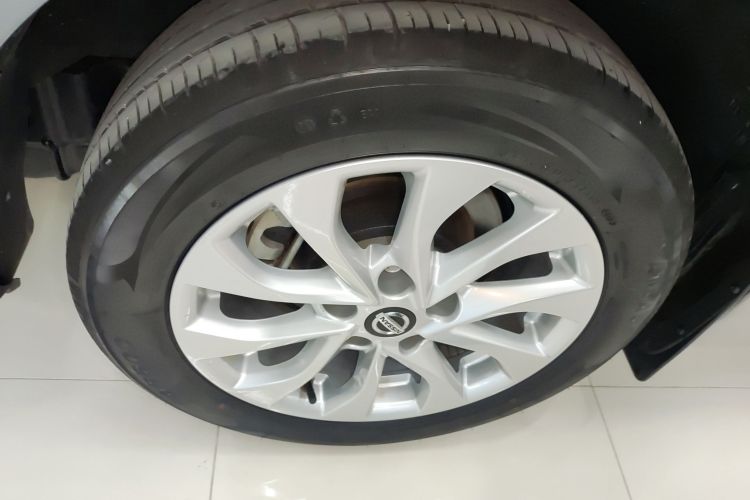 日产 轩逸 2024款 经典 1.6XE CVT舒适版车身外观6003