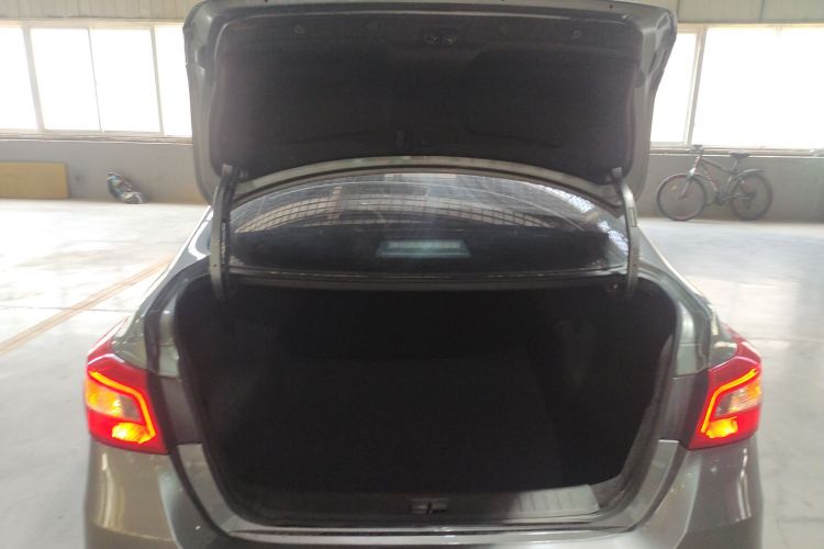 日产 轩逸 2022款 经典 1.6XE CVT舒适版局部细节23