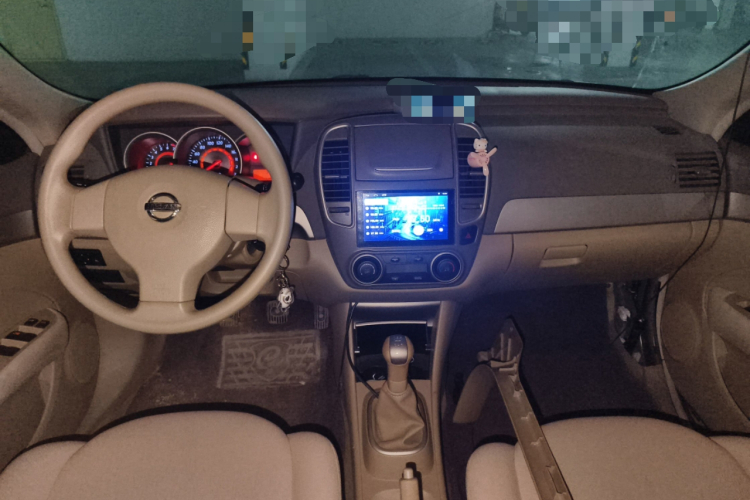 日产 轩逸 2016款 经典 1.6XE 手动领先版中控内饰12