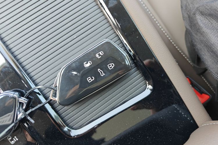 大众 威然 2024款 330TSI 豪华版中控内饰11