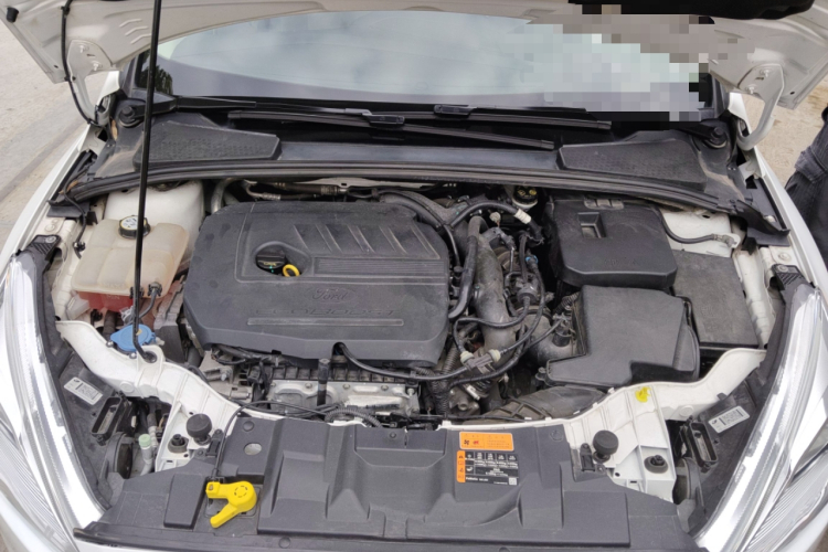 福特 福克斯 2017款 三厢 EcoBoost 180 自动旗舰型局部细节24