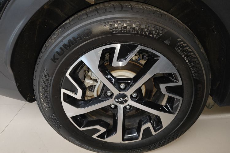 起亚 狮铂拓界 2023款 1.5T 两驱尊贵版车身外观6008