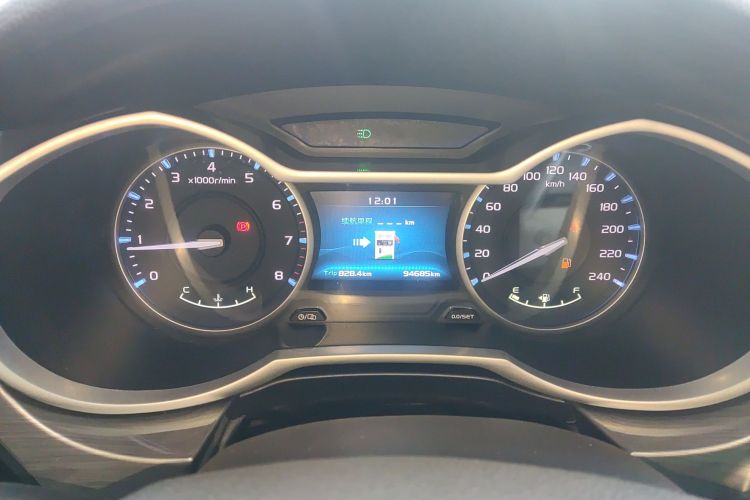 吉利汽车 帝豪 2017款 三厢百万款 1.5L 手动豪华型中控内饰14