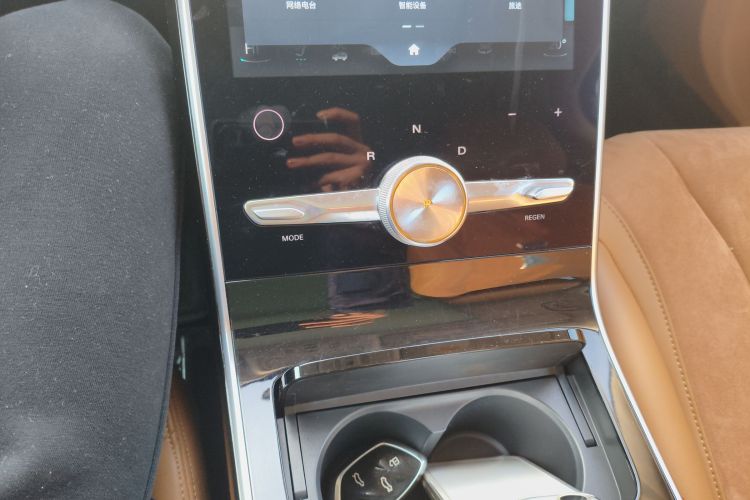 荣威MARVEL X 2018款 后驱版中控内饰18