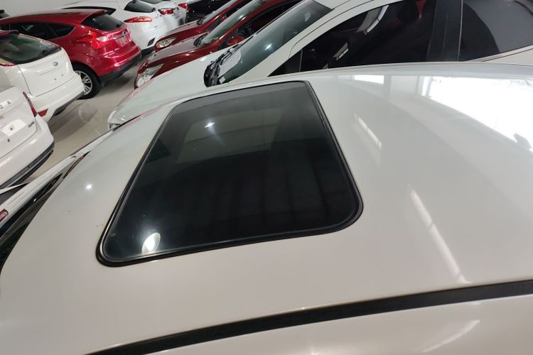 起亚K5 2015款 2.0L 自动GLS局部细节57