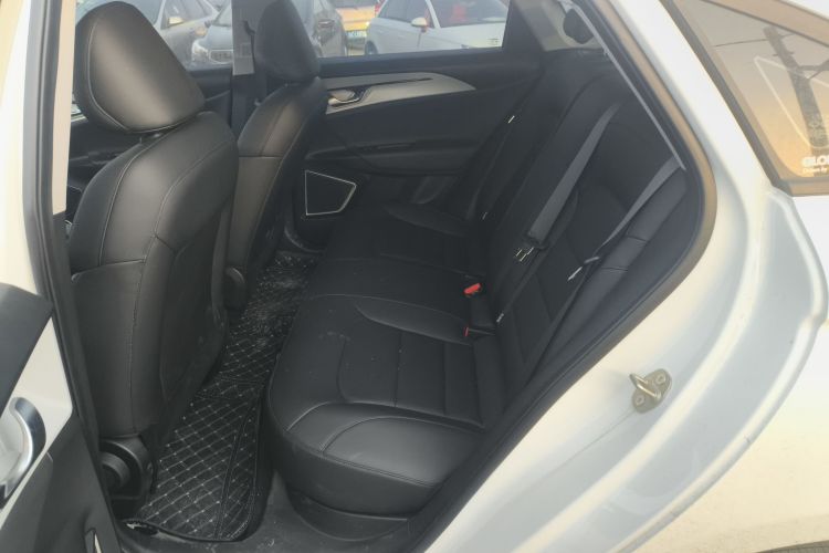 吉利几何A 2024款 500KM 出行版中控内饰7004