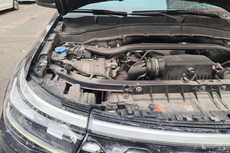 福特 探险者 2023款 EcoBoost 285 四驱钛金版 7座局部细节9006