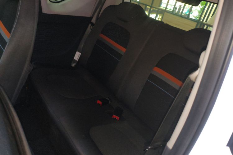 五菱汽车 宏光MINIEV 2020款 悦享款 磷酸铁锂中控内饰21