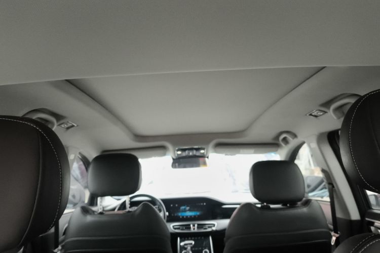 捷途X90 2020款 1.6T DCT影御版 6座中控内饰22