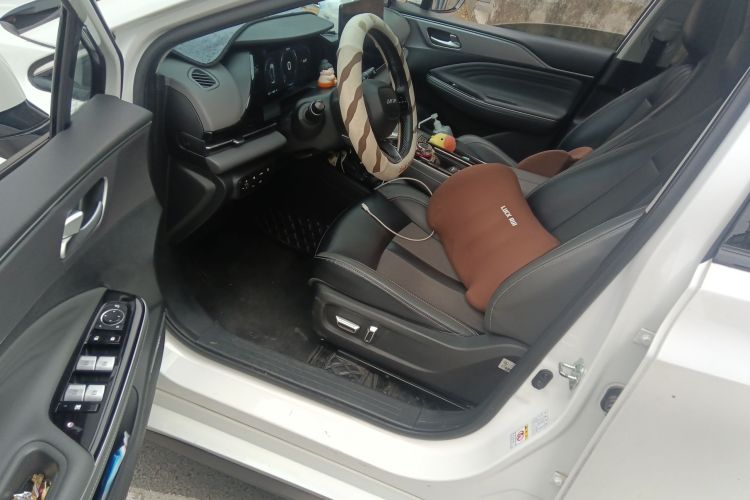 埃安 AION S Plus 2021款 70 智领版中控内饰20