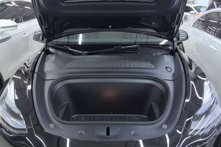 特斯拉 Model Y 2022款 改款 后轮驱动版机舱底盘24