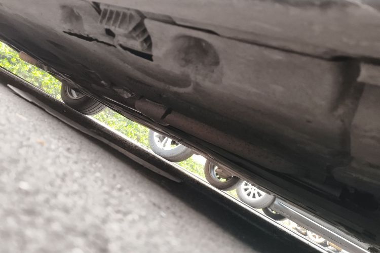 宝马5系 2013款 525Li 豪华型局部细节9001