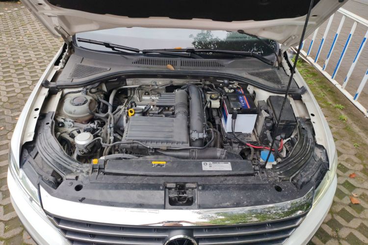 大众 朗逸 2022款 280TSI DSG舒适版机舱底盘24