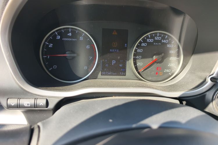 三菱 奕歌 2018款 1.5T CVT两驱梦想版中控内饰15