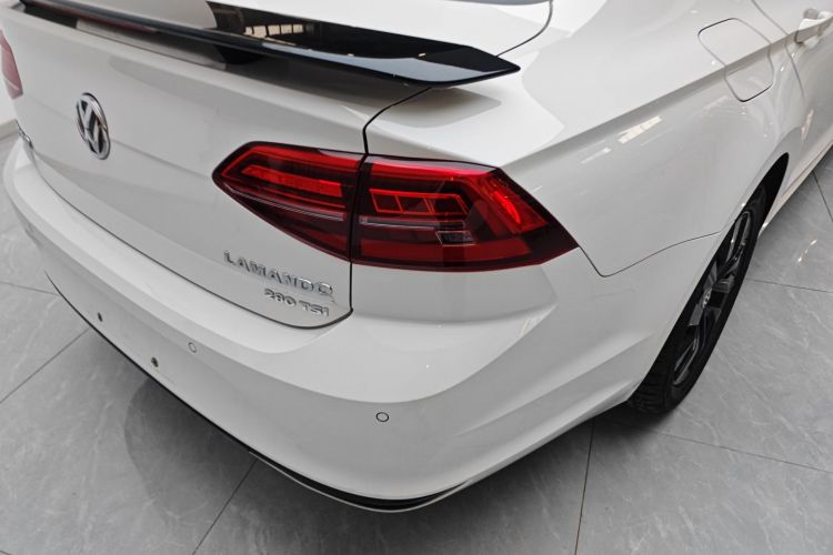 大众 凌渡 2021款 280TSI DSG豪华魅影版车身外观9