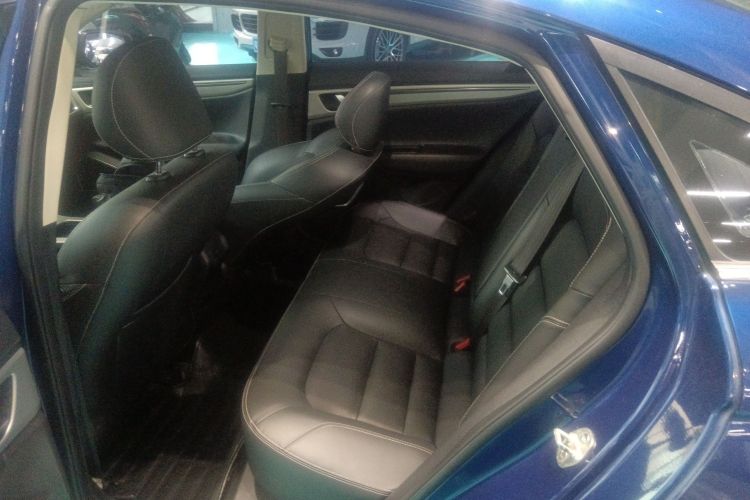 吉利汽车 帝豪GL 2017款 1.3T DCT精英型中控内饰7004