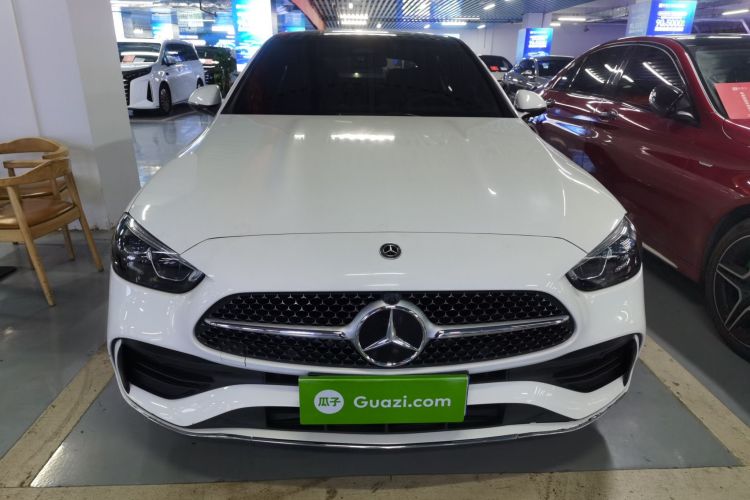 奔驰C级 2022款 C 260 L 运动版车身外观2