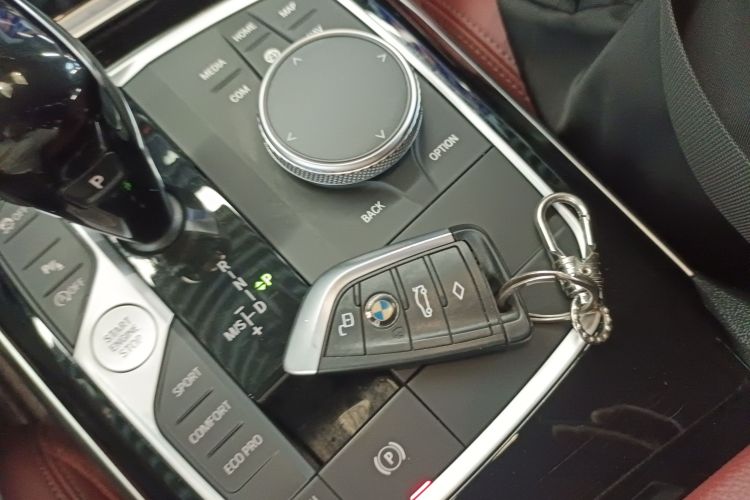 宝马3系 2022款 改款 320Li M运动套装中控内饰7001