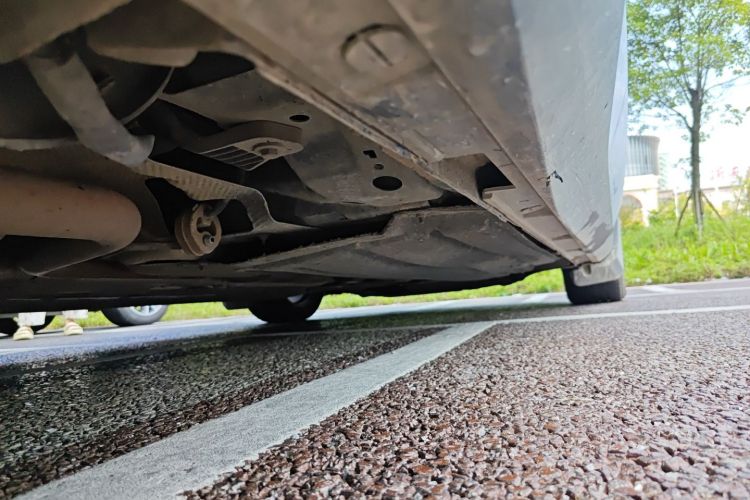 福特 福克斯 2020款 三厢 EcoBoost 180 自动锋耀型局部细节9002