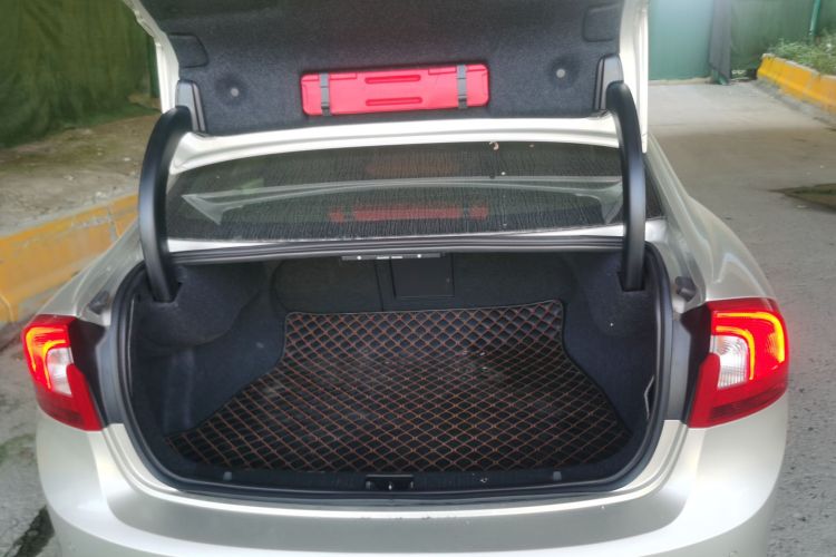 沃尔沃S60 2019款 S60L T3 智进版局部细节23