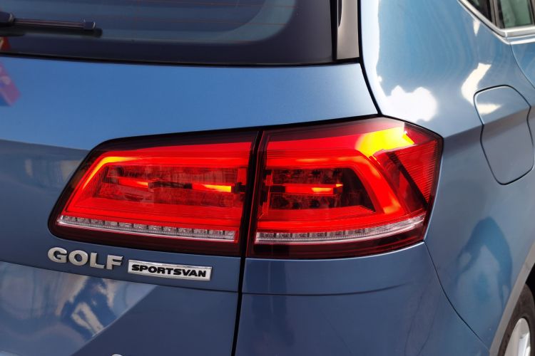 大众 高尔夫·嘉旅 2018款 280TSI 自动豪华型车身外观6006