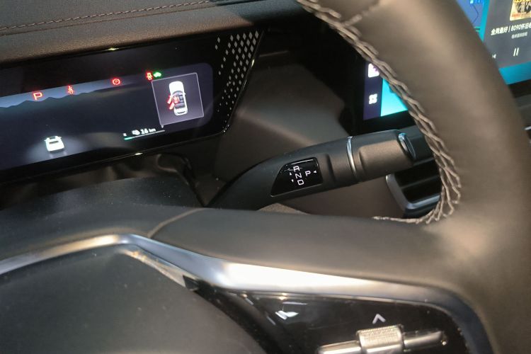 魏牌 摩卡新能源 2024款 Hi4 四驱长续航版中控内饰18