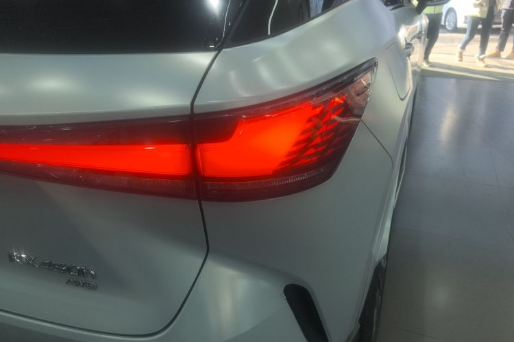 雷克萨斯RX新能源 2023款 450h+ 四驱畅享版车身外观9