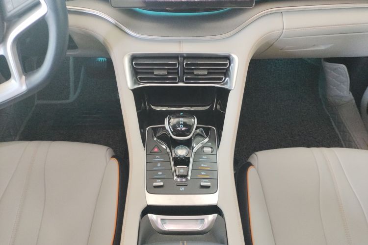 比亚迪 宋PLUS新能源 2021款 EV 尊贵型局部细节18