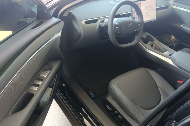 小鹏MONA M03 2025款 600 超长续航 Max中控内饰7003