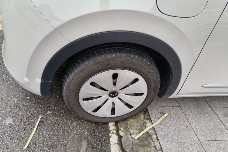 五菱汽车 五菱缤果 2024款 203km 轻享款车身外观6007