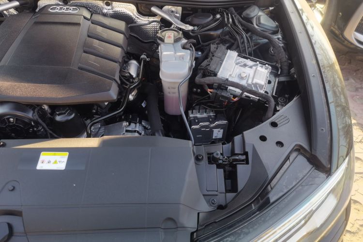 奥迪A6L 2023款 45 TFSI 臻选动感型机舱底盘26