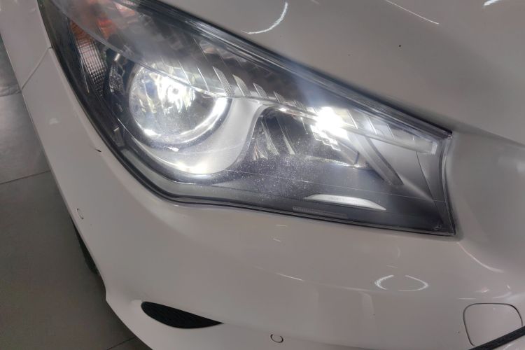 奔驰CLA 2018款 CLA 200 动感型车身外观8