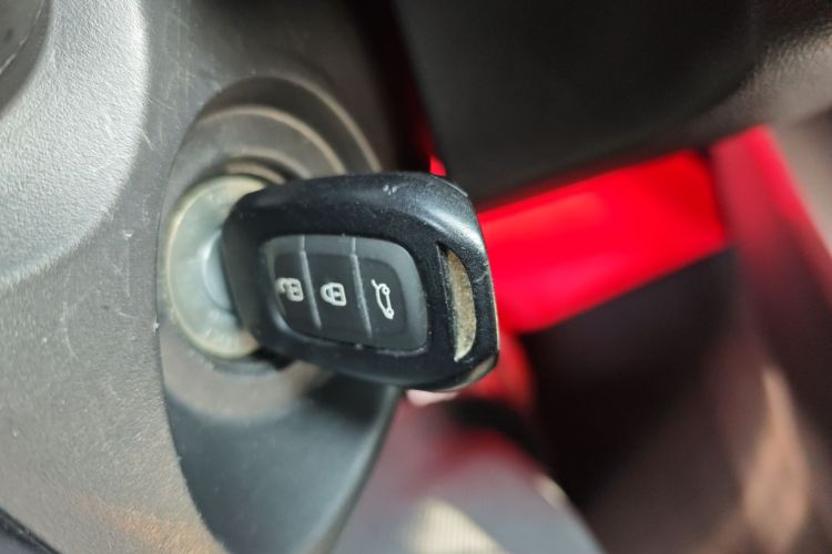 雷诺 科雷嘉 2017款 2.0L 两驱舒适版中控内饰7001