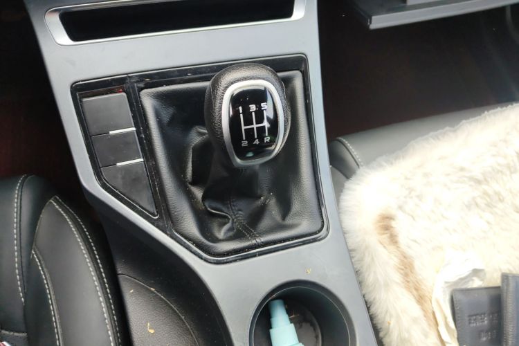 吉利汽车 帝豪 2020款 1.5L 手动向上版局部细节18